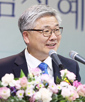 이국진 목사(예수비전교회)
